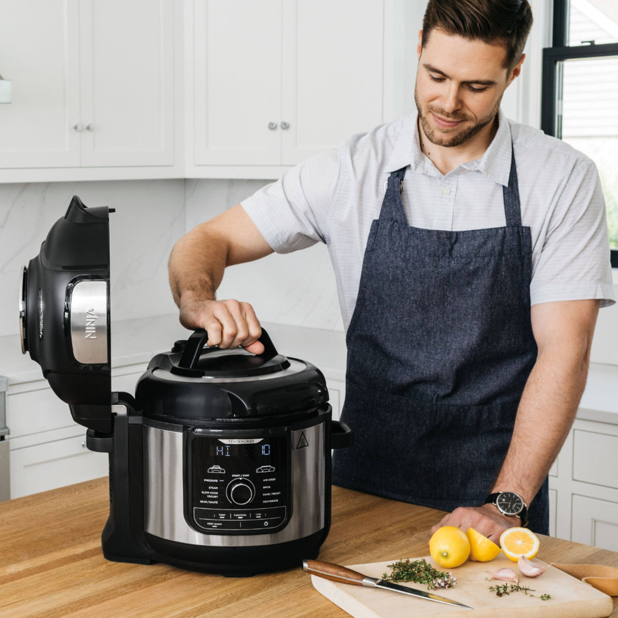 Ninja Foodi 8qt. 9-in-1 Deluxe XL Pressure Cooker & Air Fryer